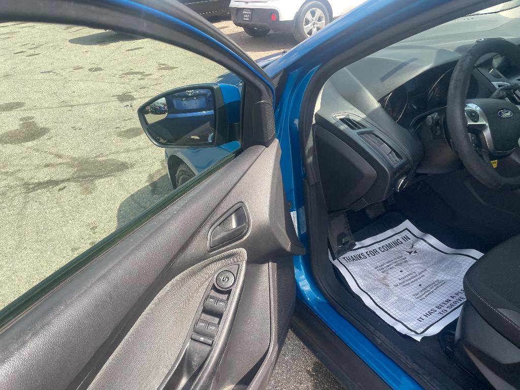 Used 2016 Ford Focus S FWD image 12