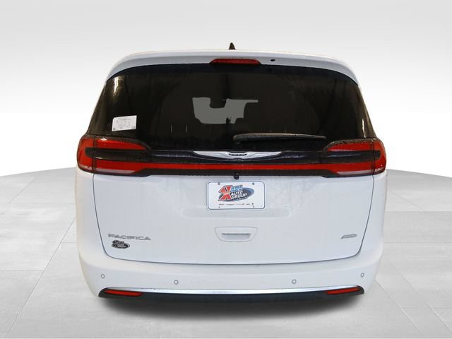 New 2026 Chrysler Pacifica Pinnacle AWD/4WD image 4