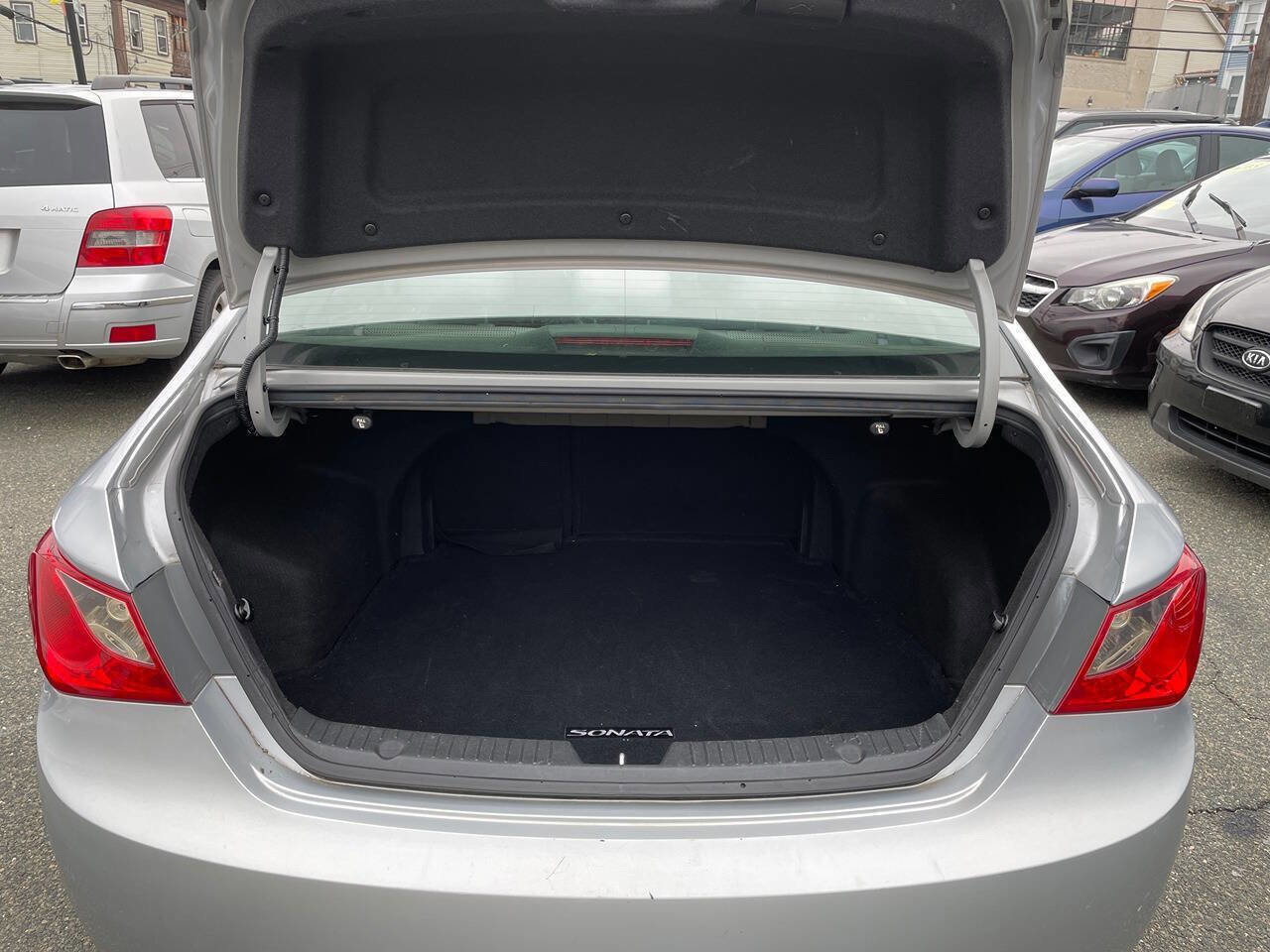 Used 2012 Hyundai Sonata GLS image 9