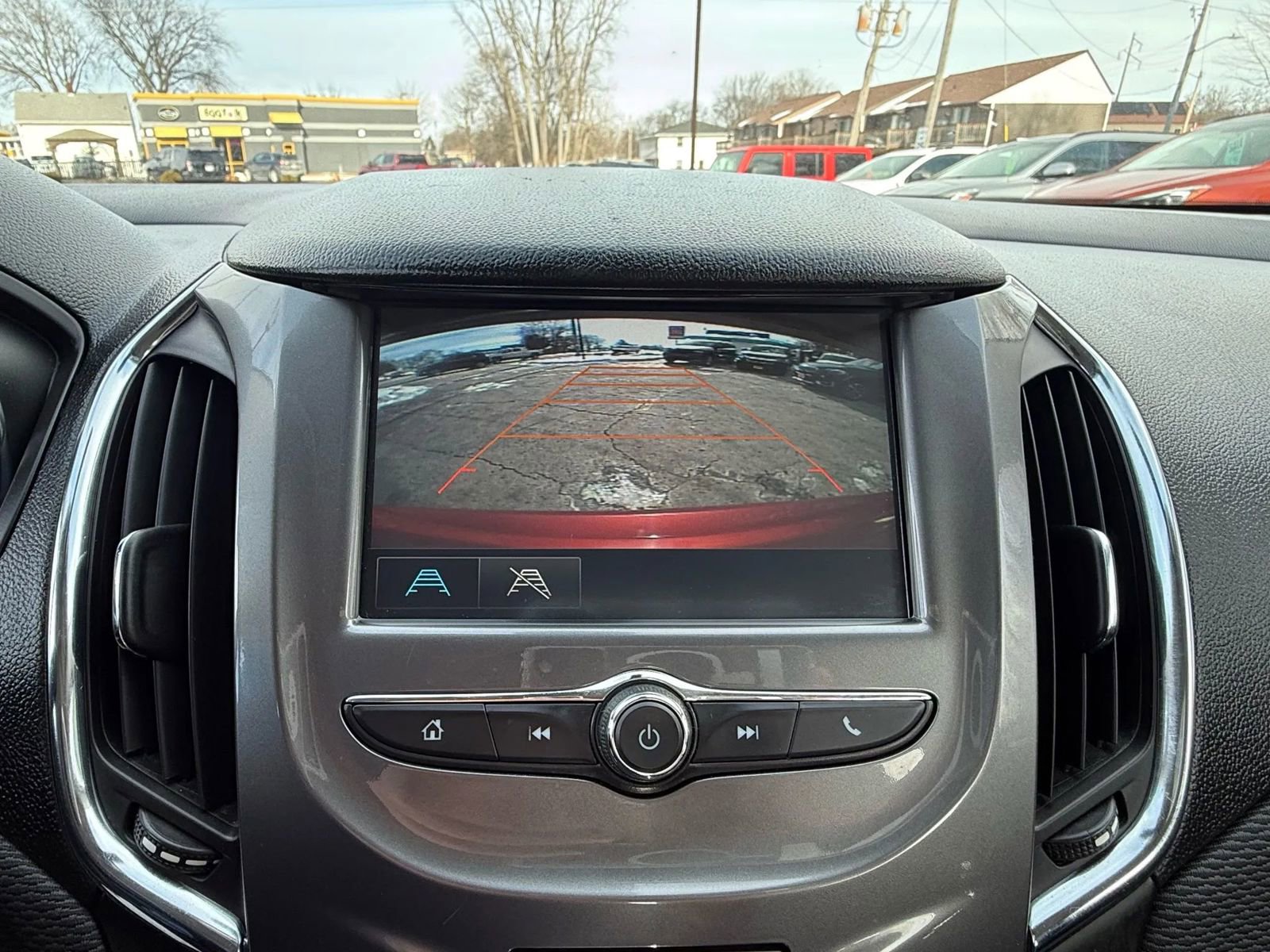 Used 2017 Chevrolet Cruze LT image 21