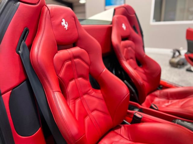 Used 2013 Ferrari 458 Spider image 24