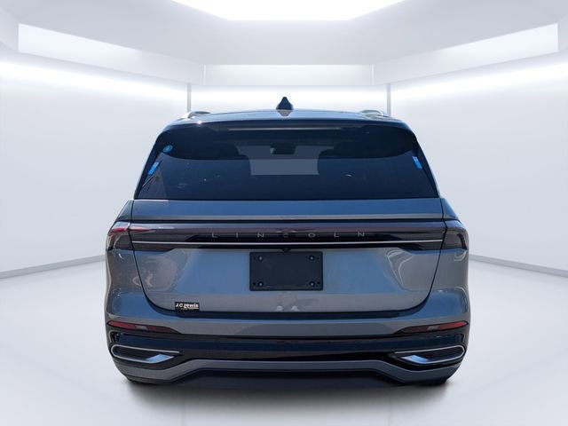 Used 2024 Lincoln Nautilus Reserve image 4
