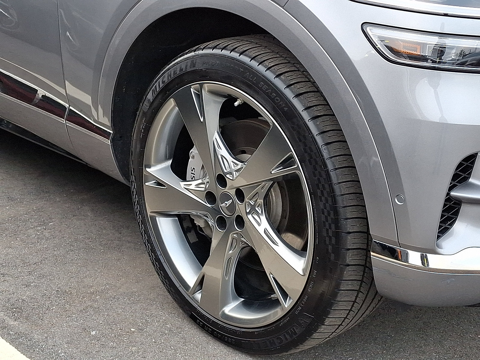 Certified 2024 Genesis GV80 3.5T Advanced AWD/4WD image 6