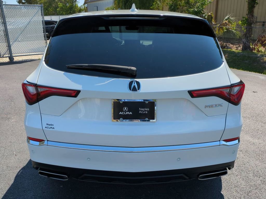 Certified 2022 Acura MDX FWD w/ Technology Package image 5