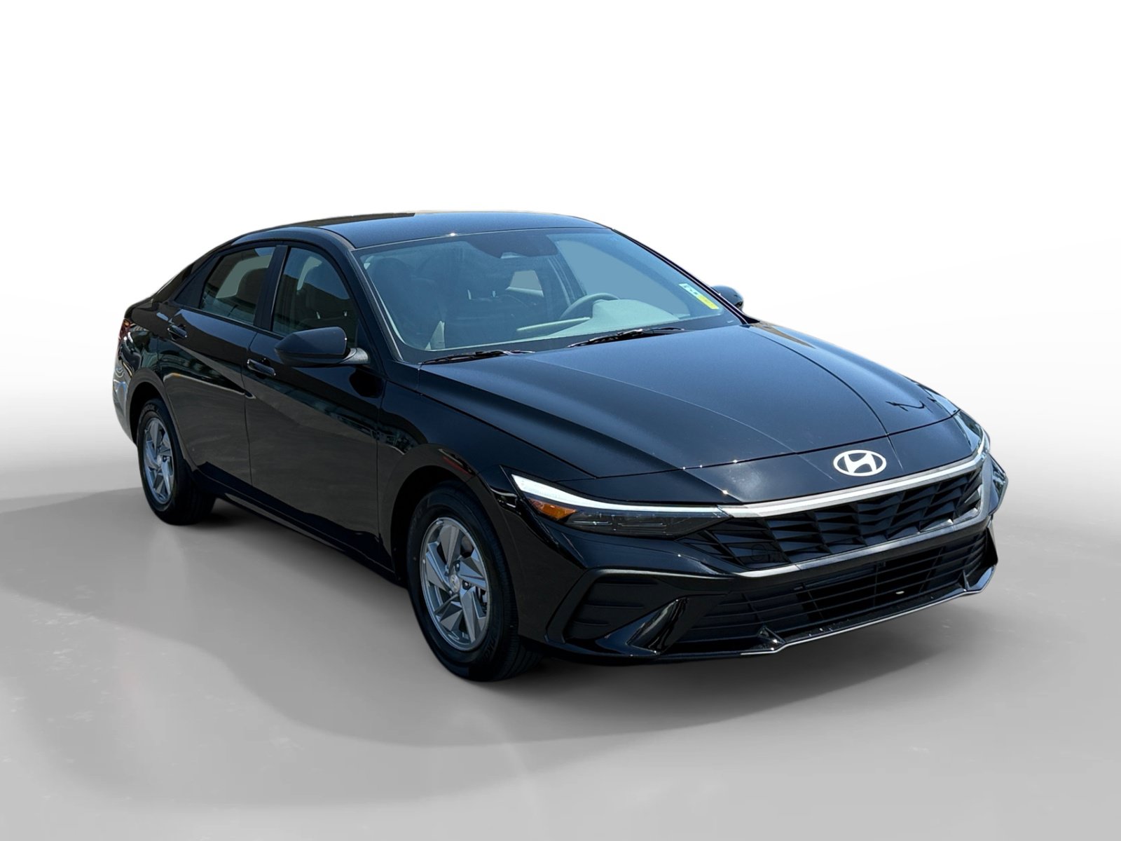 Certified 2026 Hyundai Elantra SE FWD image 7