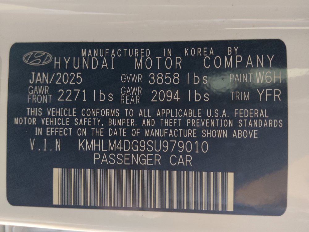 Used 2025 Hyundai Elantra Sport FWD image 33