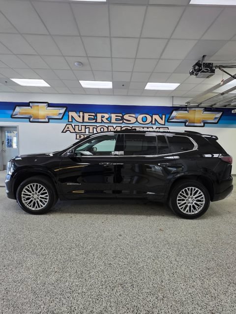 Used 2026 GMC Acadia Denali AWD/4WD image 4