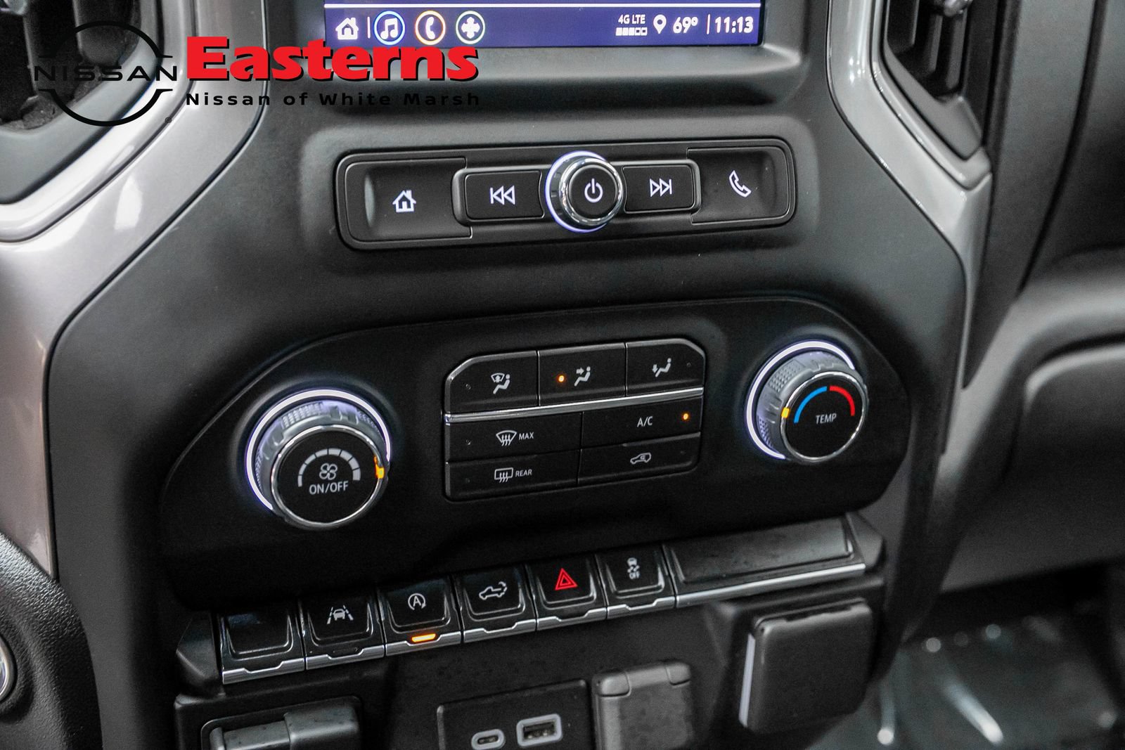 Used 2024 Chevrolet Silverado 1500 Custom AWD/4WD image 18