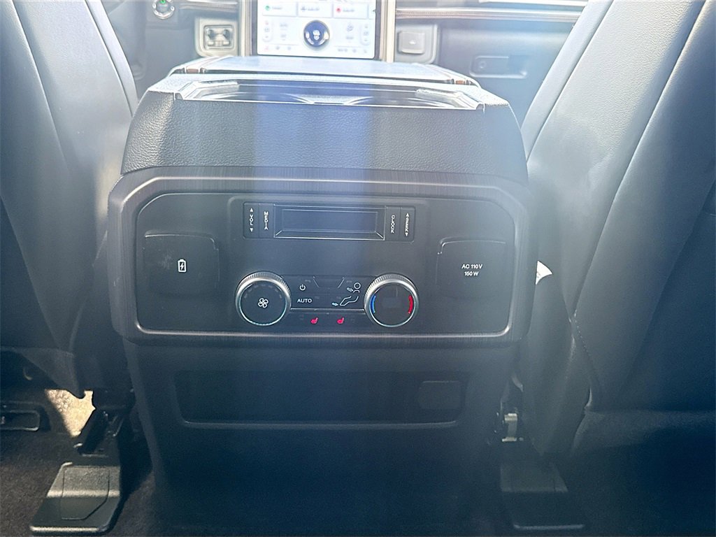 Used 2023 Ford Expedition Platinum image 27