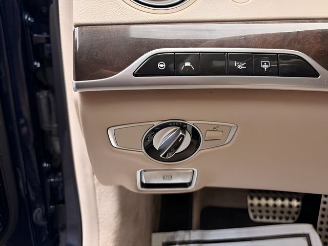 Used 2020 Mercedes-Benz S 450 Sedan w/ AMG Line Exterior image 37
