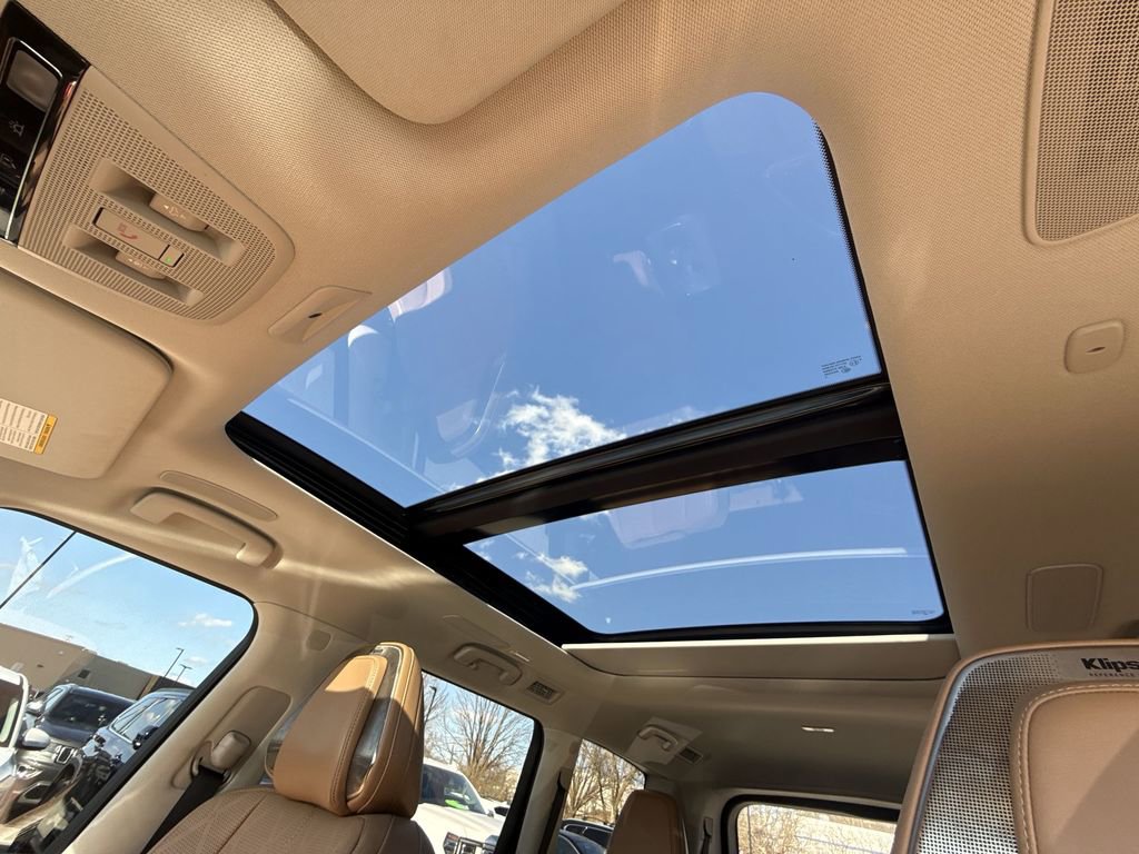 Used 2025 INFINITI QX80 Sensory AWD/4WD image 21