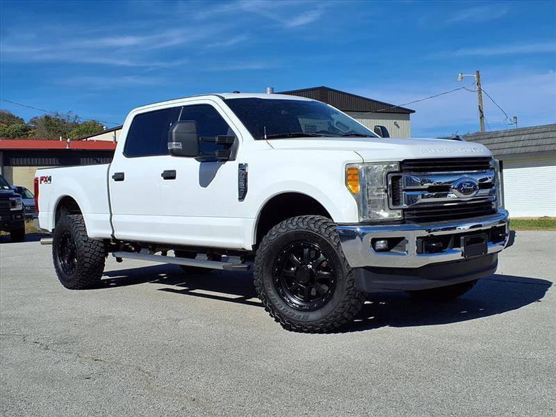 Used 2017 Ford F250 XLT w/ XLT Value Package image 28