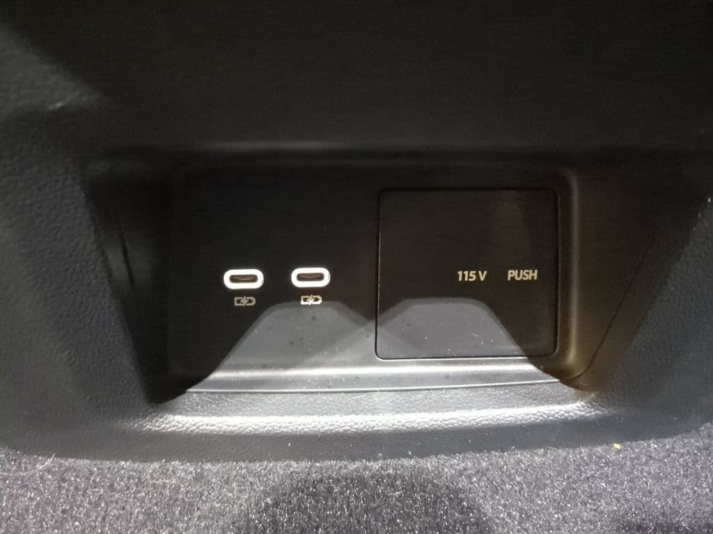 Used 2024 Volkswagen Atlas Cross Sport SEL AWD/4WD image 15
