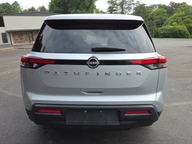 Used 2022 Nissan Pathfinder S FWD image 9