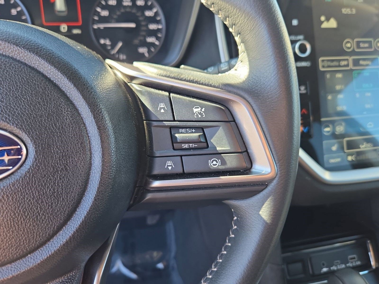 Used 2024 Subaru Ascent Premium w/ Convenience Package image 22