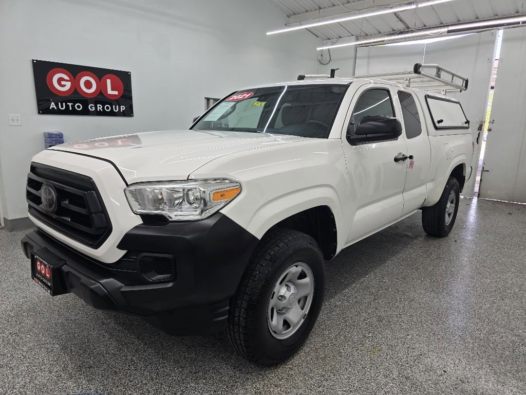 Used 2021 Toyota Tacoma SR image 3