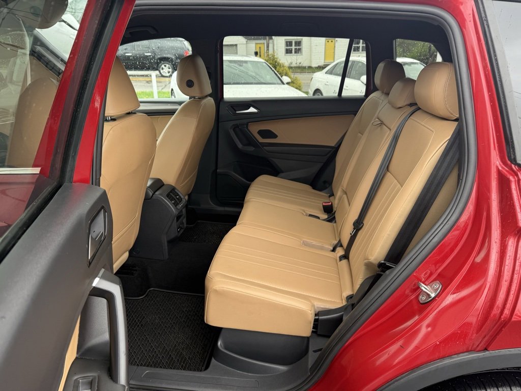 Used 2022 Volkswagen Tiguan SE image 13