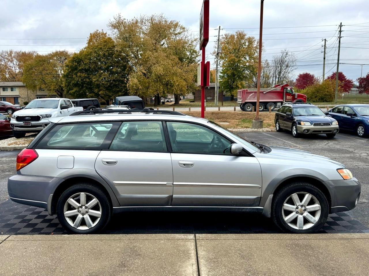 Used 2007 Subaru Outback 2.5i Limited AWD/4WD image 15
