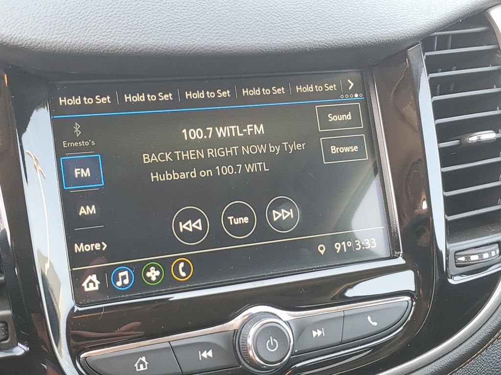 Used 2019 Chevrolet Trax LT w/ LT Convenience Package AWD/4WD image 13