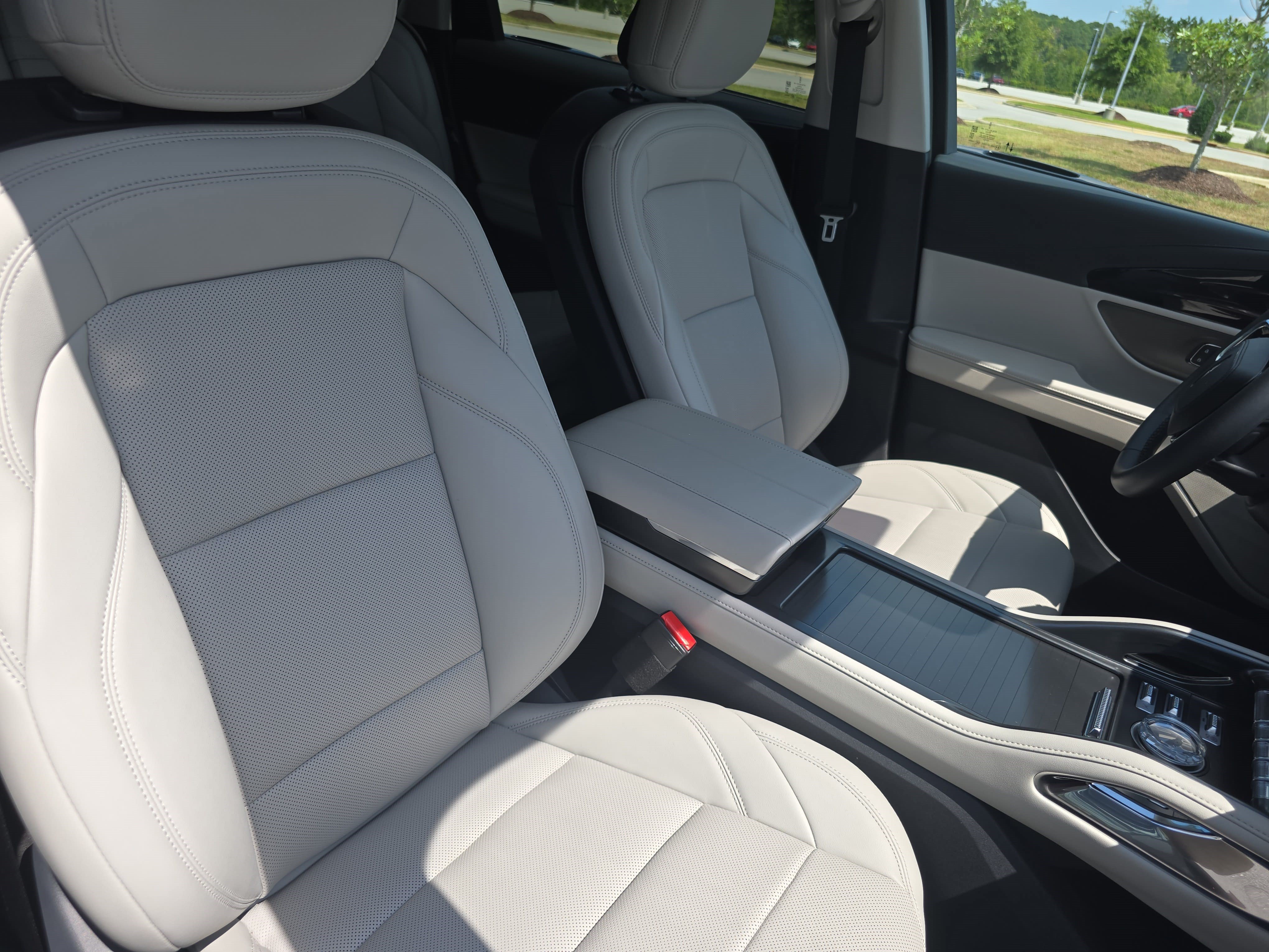 New 2026 Lincoln Nautilus Premier w/ Equipment Group 102A AWD/4WD image 10
