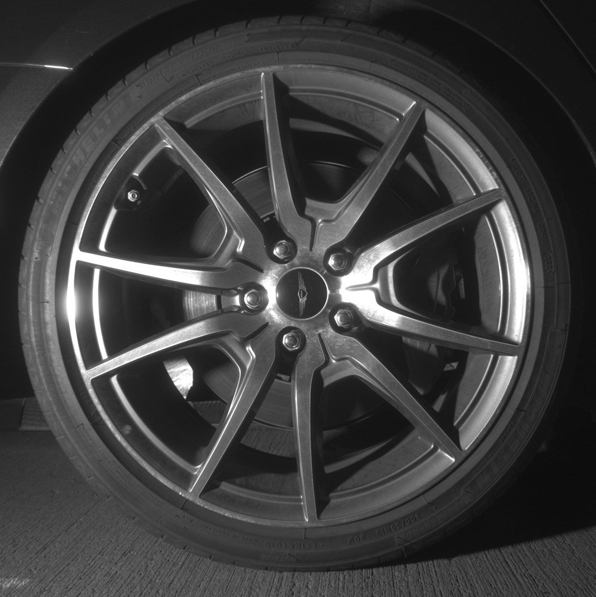 Used 2025 Genesis G70 2.5T image 15