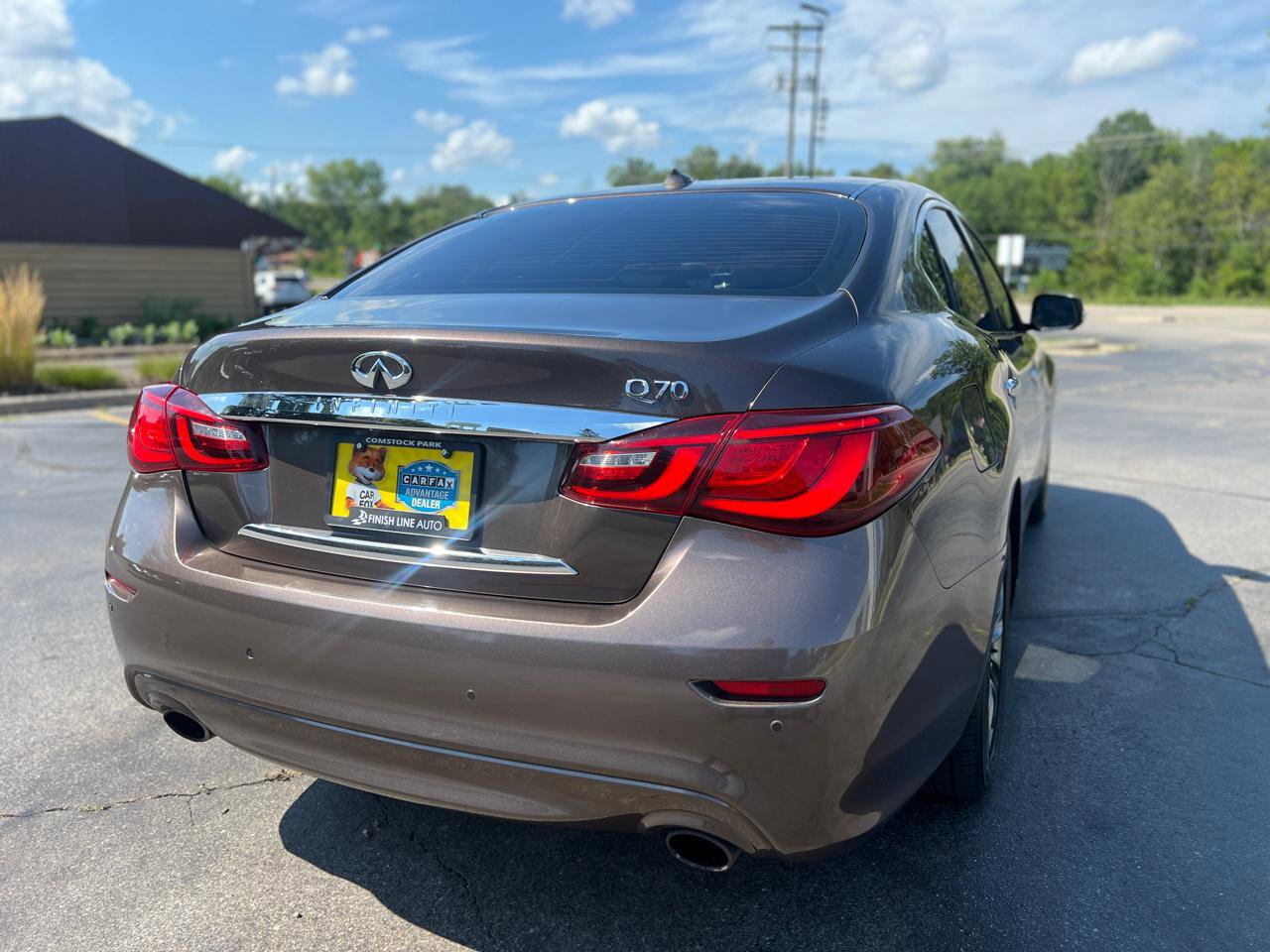 Used 2019 INFINITI Q70 Luxe RWD image 7