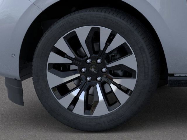 New 2026 Ford Expedition Platinum w/ Driver's Package image 19