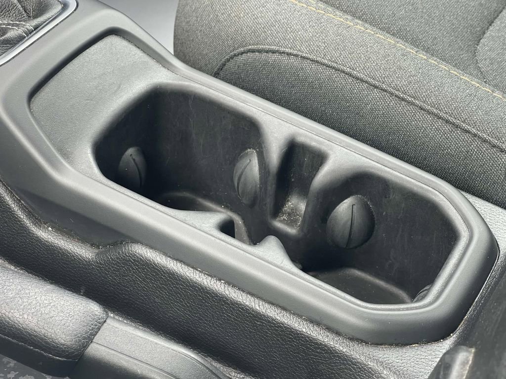 Used 2024 Jeep Wrangler Sahara image 30