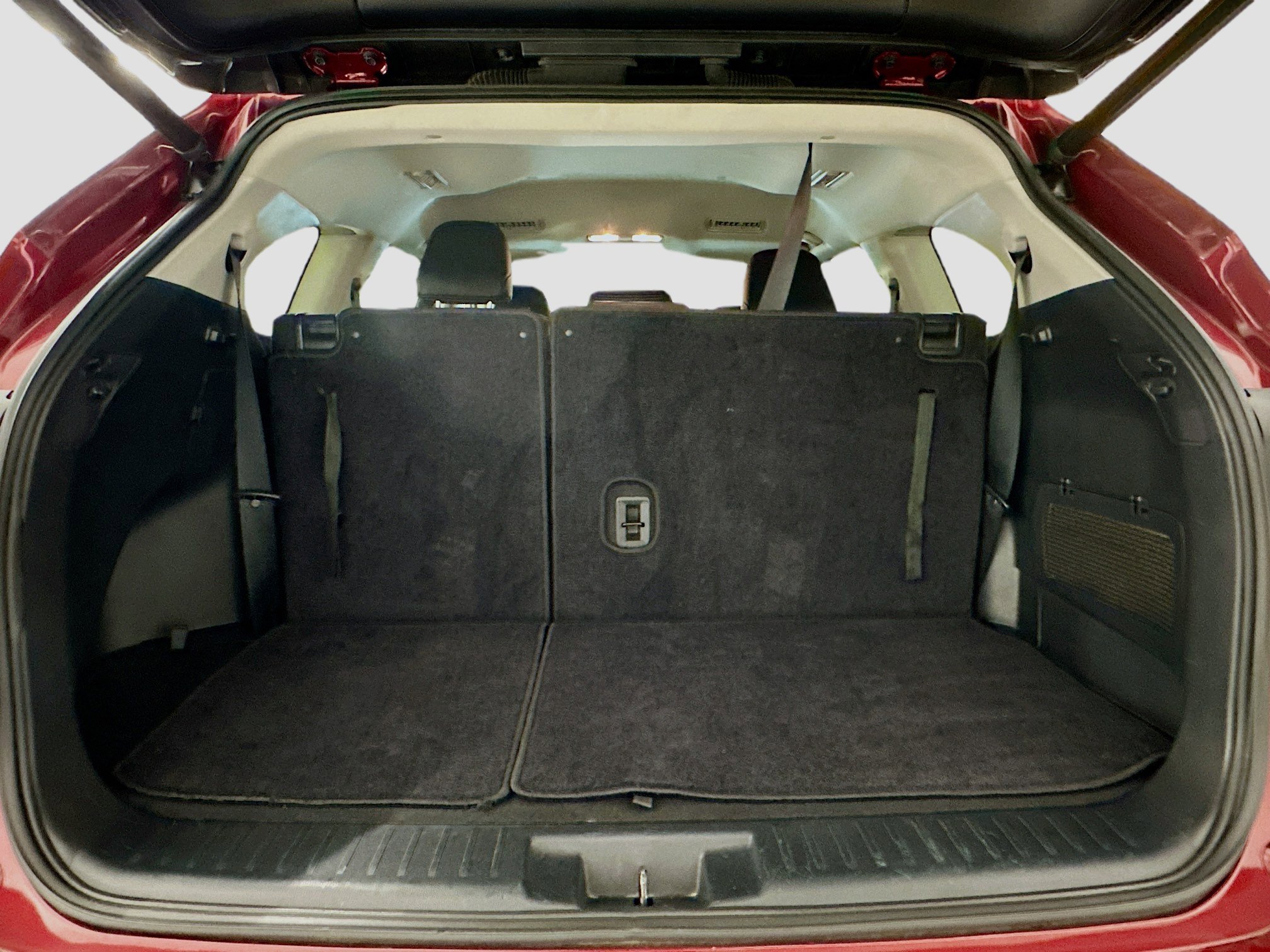 Used 2023 Toyota Highlander XLE image 32