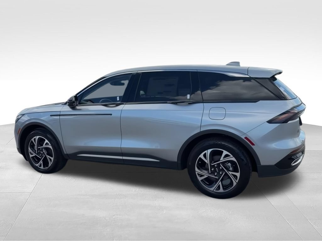 New 2026 Lincoln Nautilus Premier AWD/4WD image 6