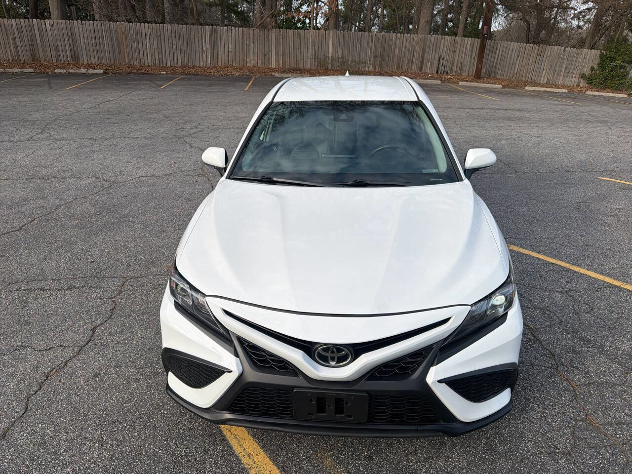 Used 2023 Toyota Camry SE image 16