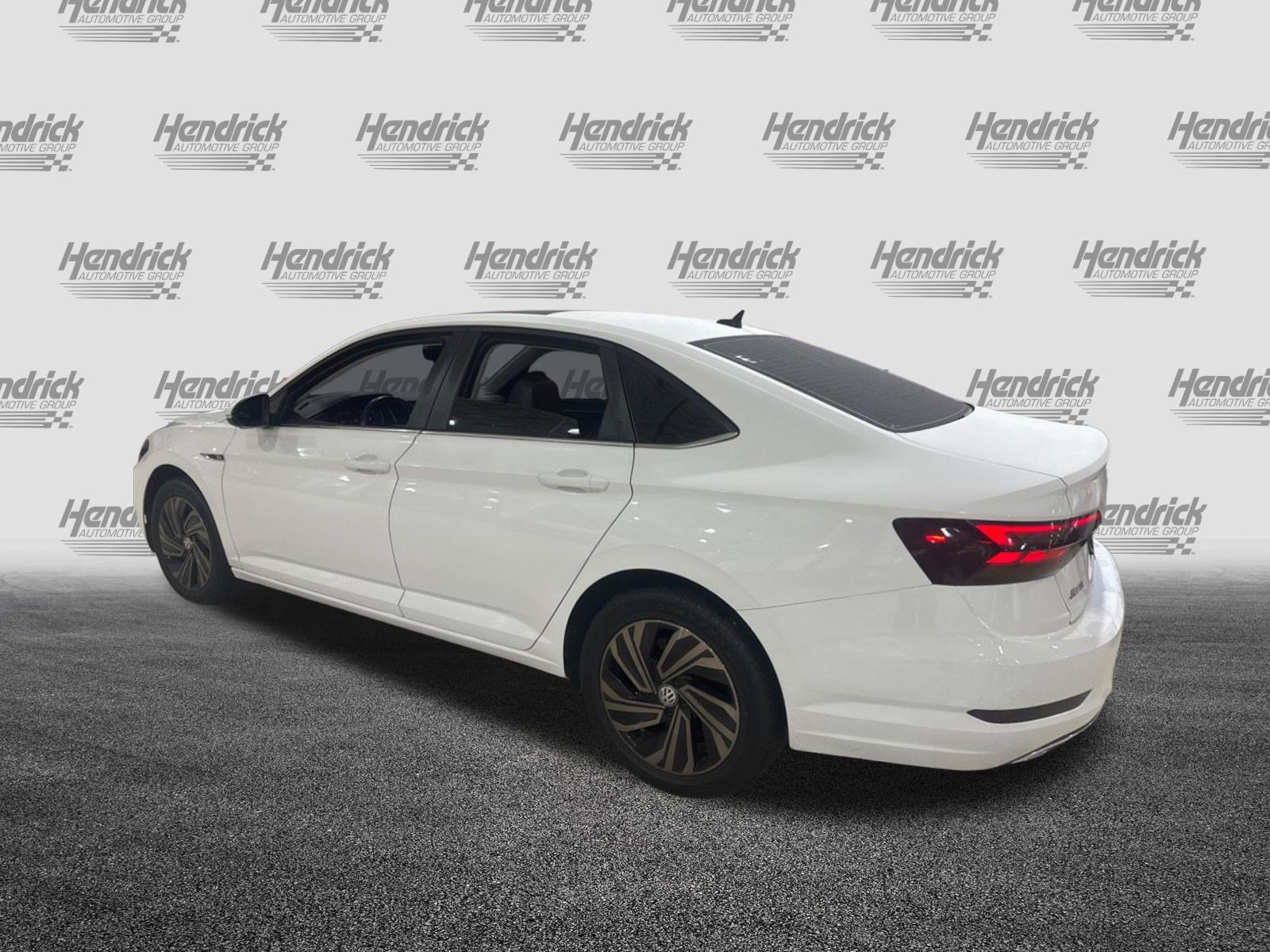 Used 2019 Volkswagen Jetta SEL Premium FWD image 9