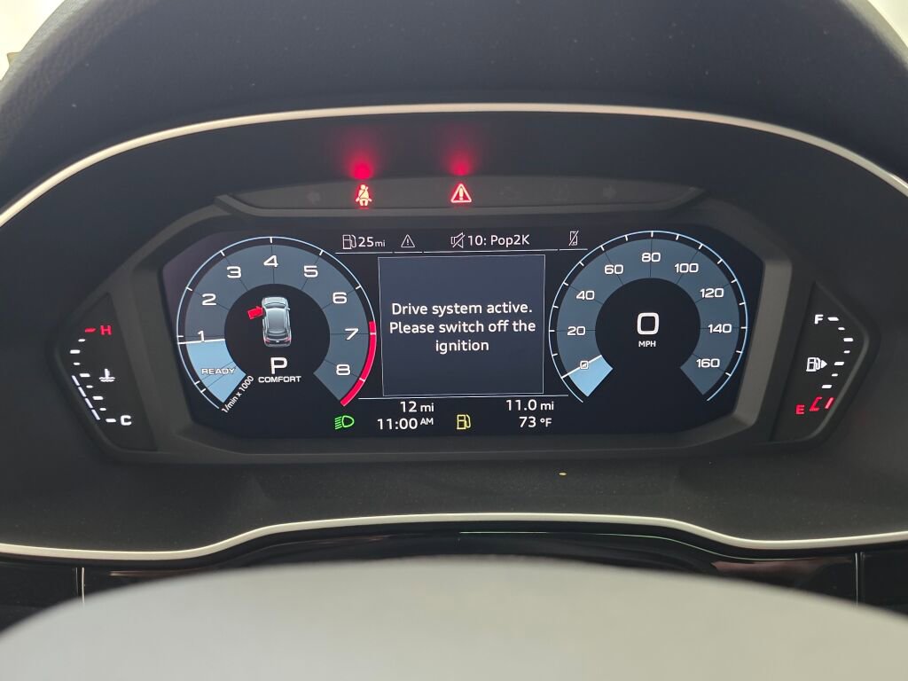 New 2025 Audi Q3 2.0T Premium image 26