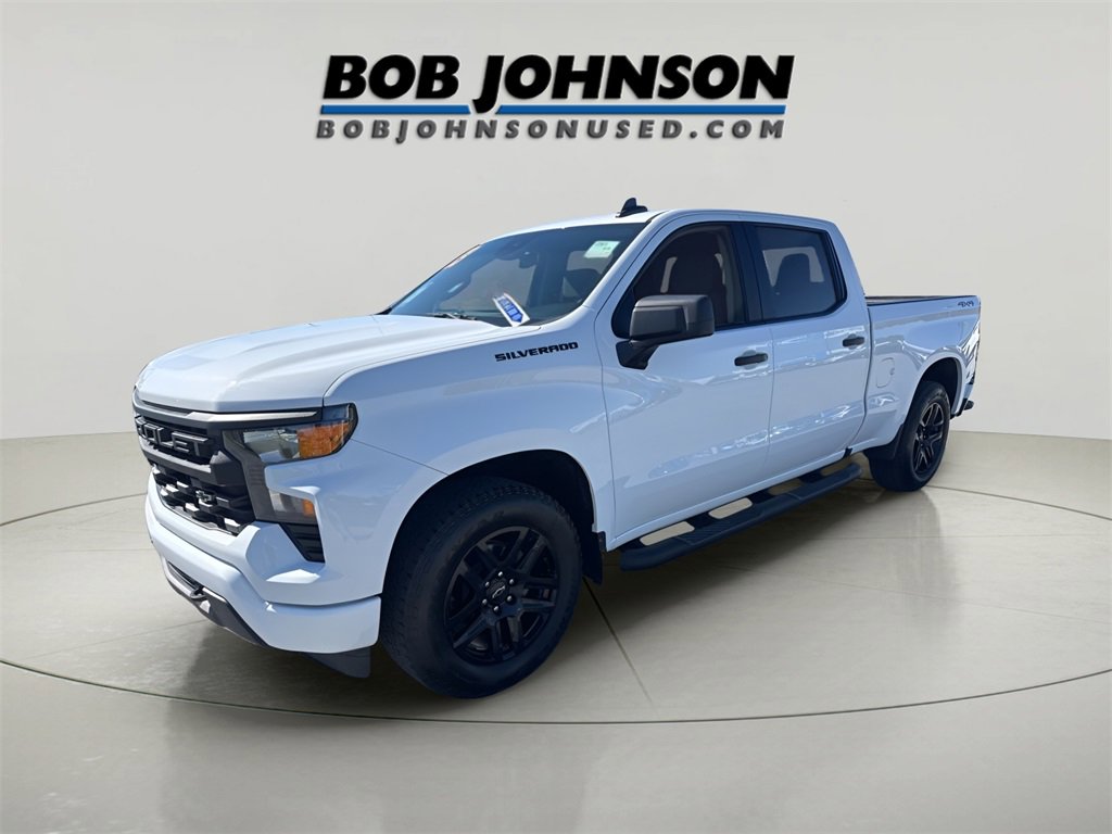Used 2023 Chevrolet Silverado 1500 Custom w/ LPO, Dark Essentials Package image 3