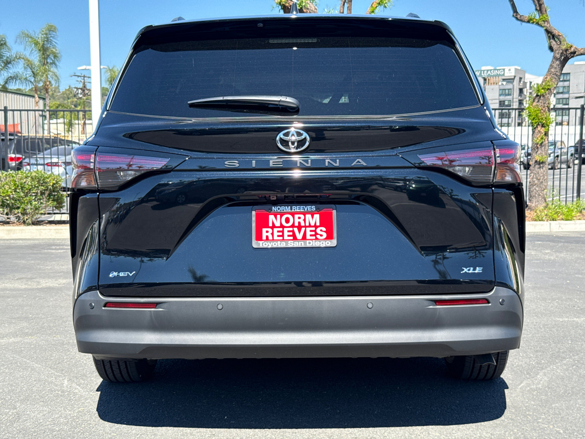 Certified 2026 Toyota Sienna XLE image 12