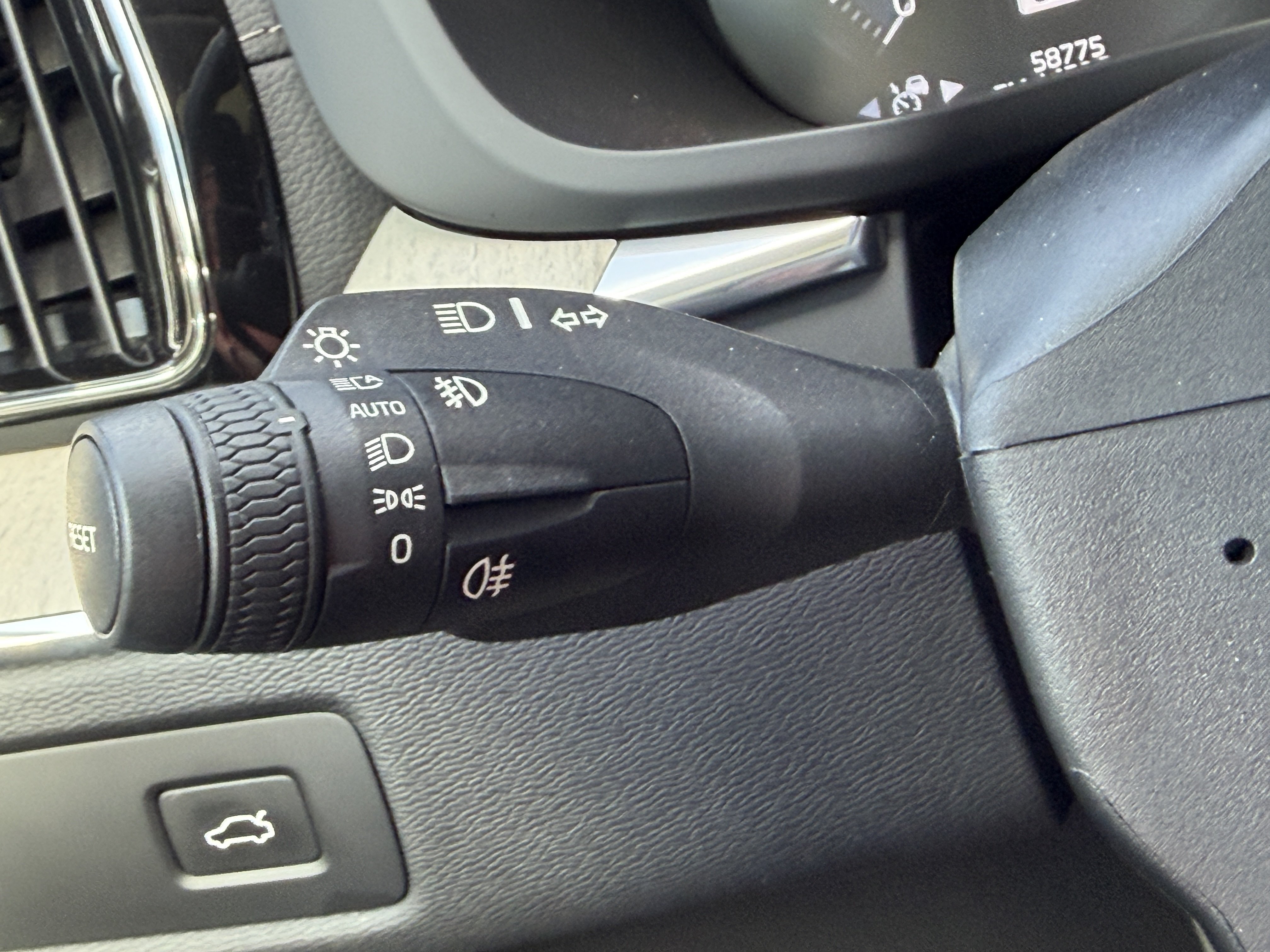 Used 2021 Volvo XC60 T5 Inscription w/ Advanced Package FWD image 34