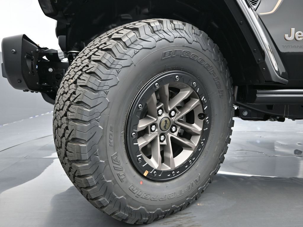 New 2025 Jeep Wrangler Unlimited Rubicon 392 image 22