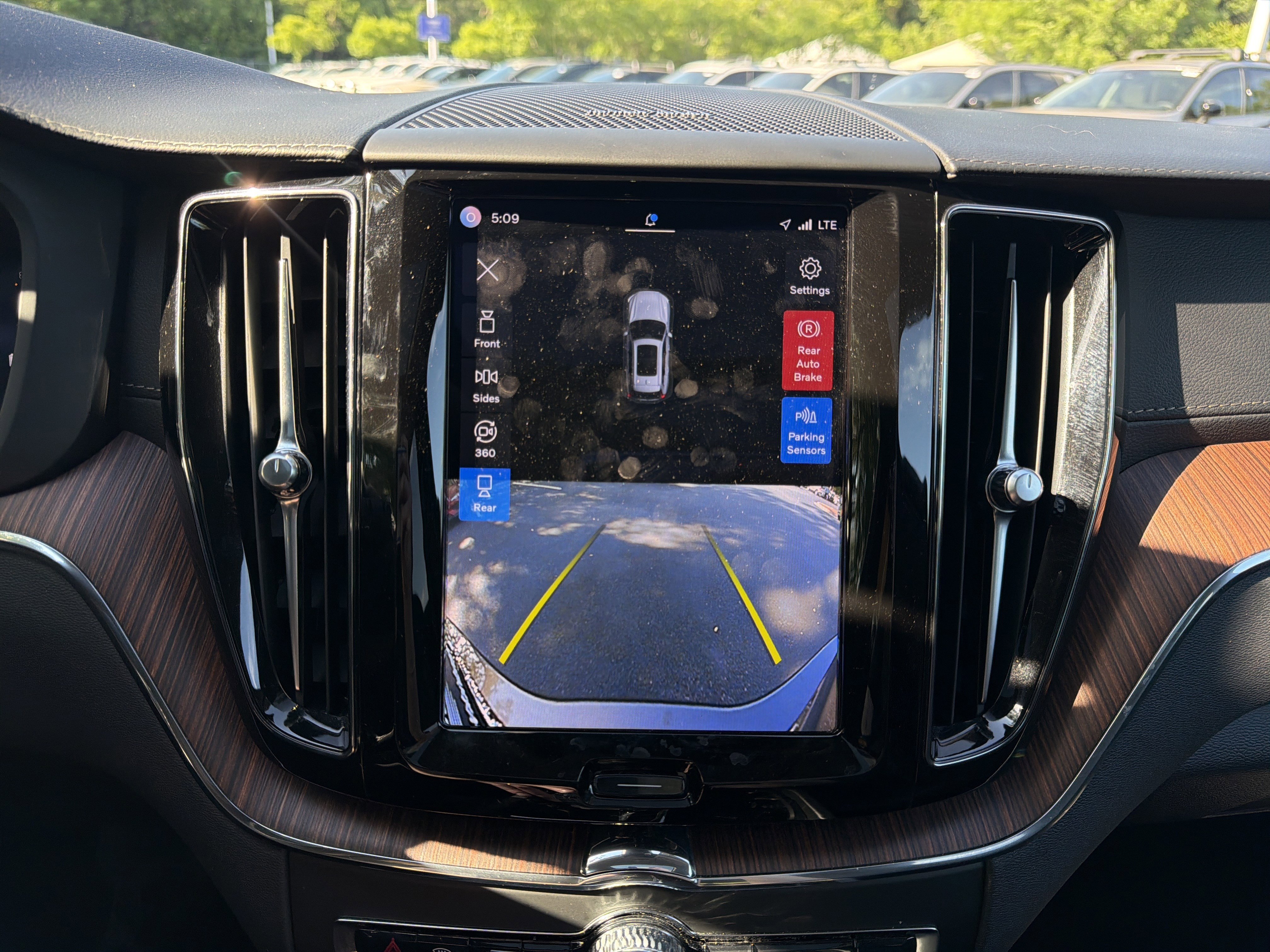 Certified 2023 Volvo XC60 B5 Ultimate image 25