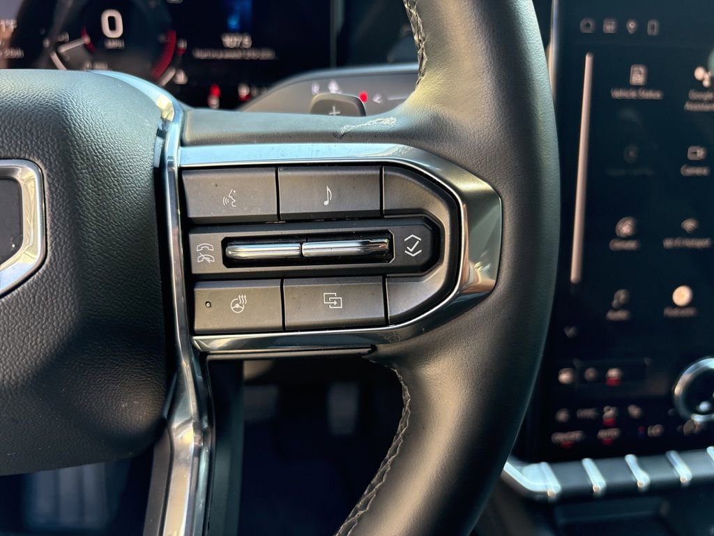 Used 2024 GMC Acadia Elevation image 22