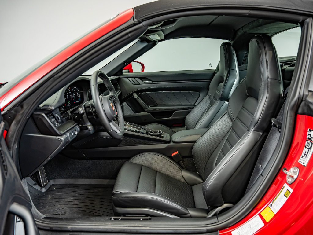 Used 2026 Porsche 911 Targa 4 GTS AWD/4WD image 5
