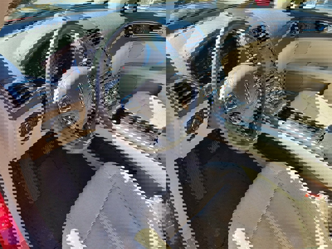 Used 2020 Lincoln MKZ Reserve image 15