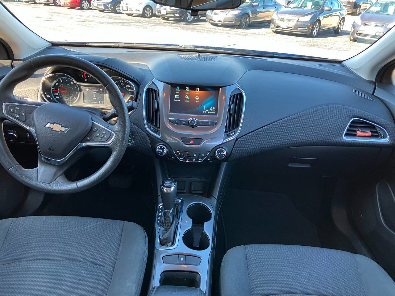 Used 2017 Chevrolet Cruze LT w/ Convenience Package image 17