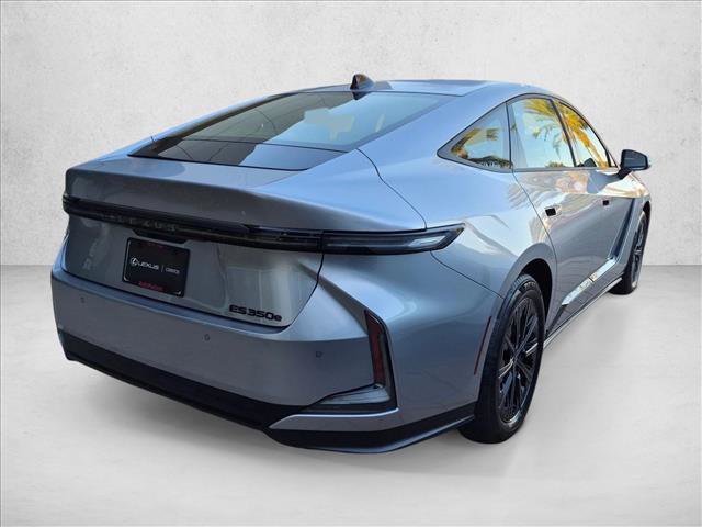 New 2026 Lexus ES 350e FWD image 2