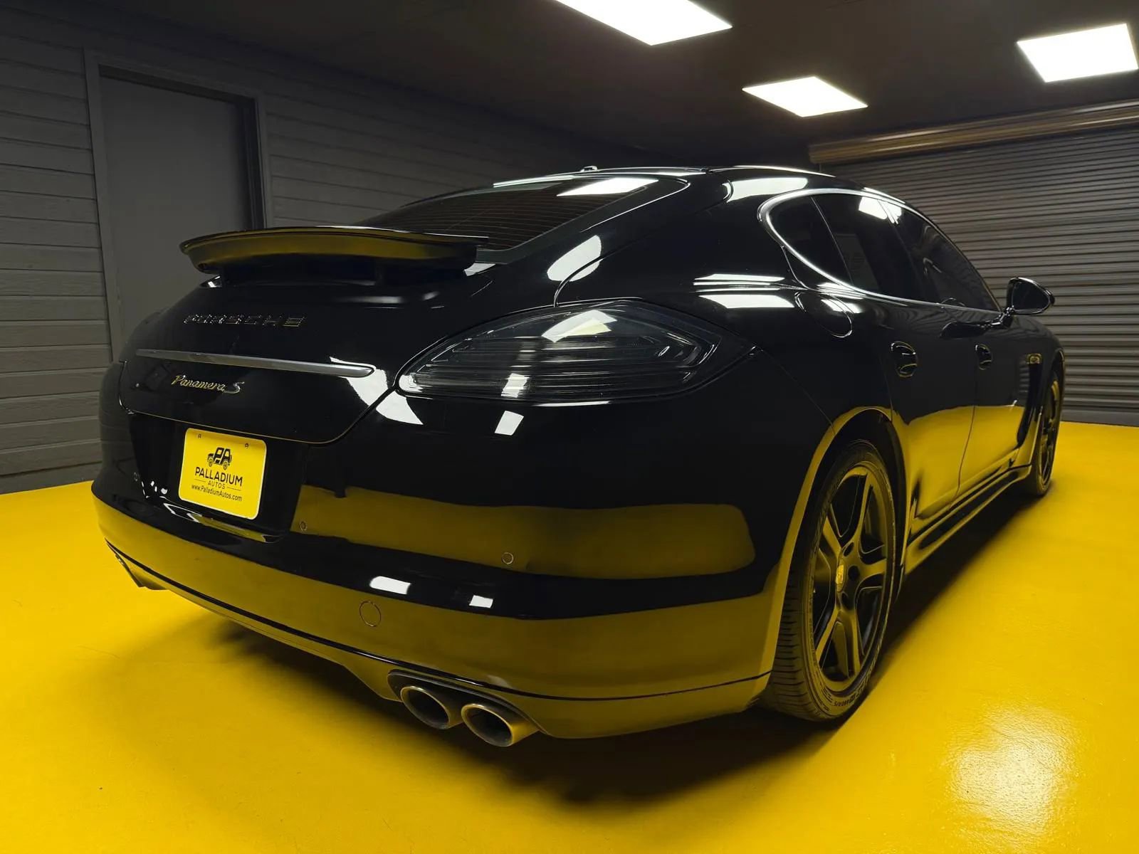 Used 2010 Porsche Panamera S image 6