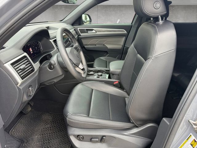 Used 2022 Volkswagen Atlas Cross Sport SE image 19