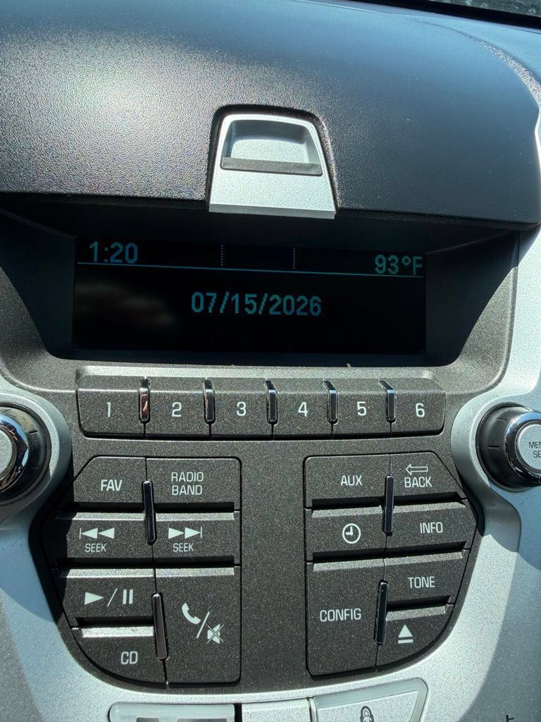 Used 2015 Chevrolet Equinox LS FWD image 17