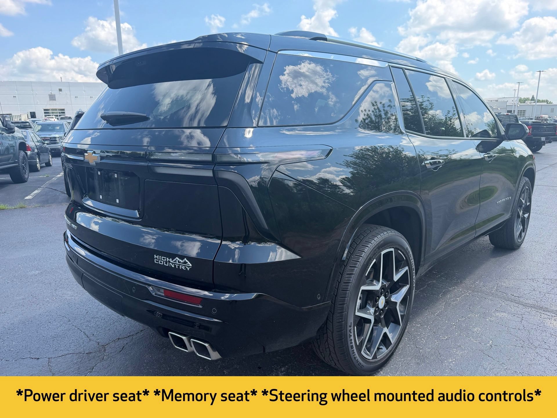 Used 2026 Chevrolet Traverse High Country AWD/4WD image 8