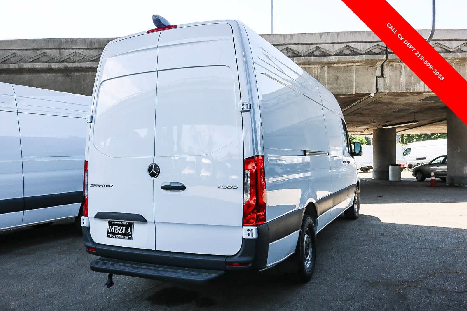 Used 2024 Mercedes-Benz Sprinter 2500 image 6