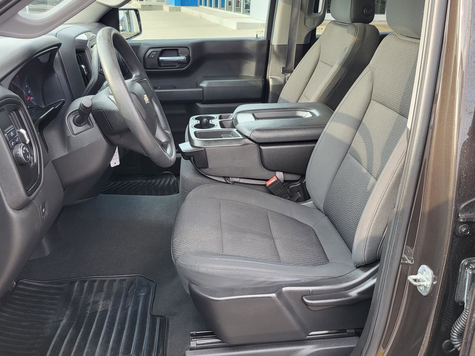 Used 2021 Chevrolet Silverado 1500 Custom image 16