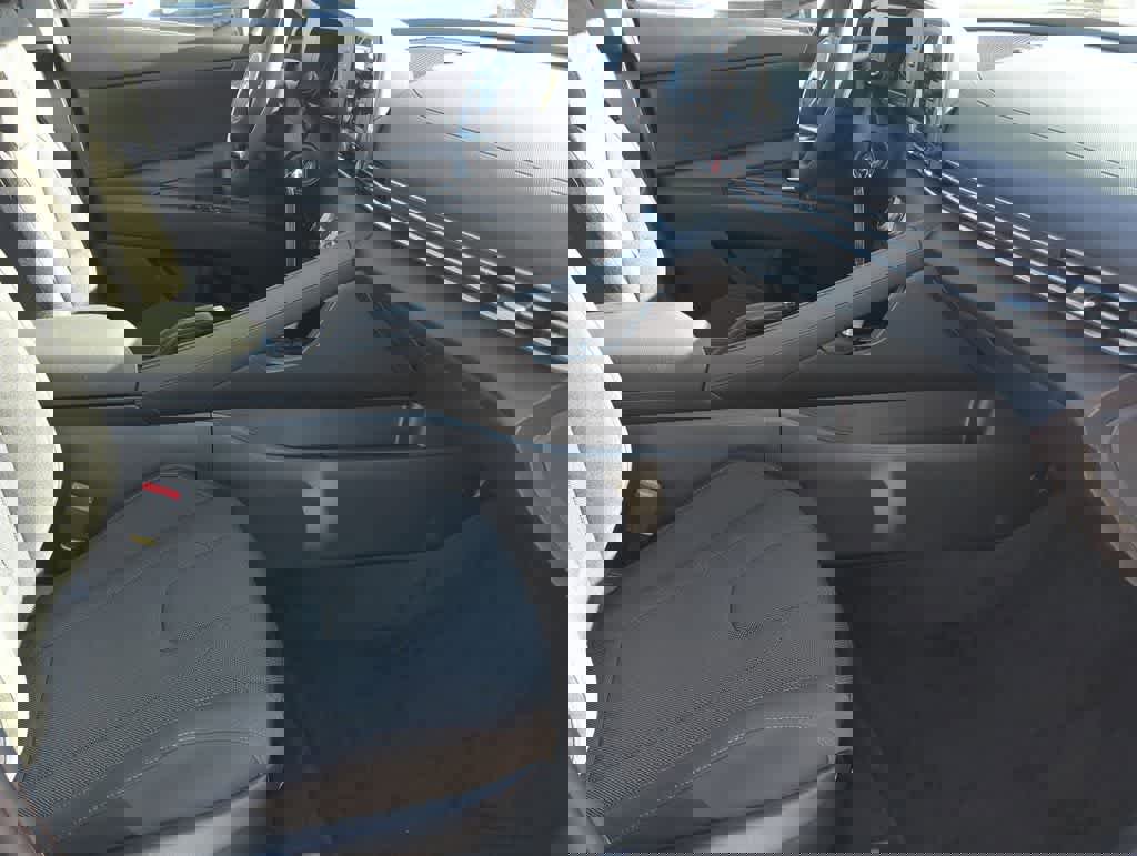 New 2026 Hyundai Elantra SE image 22